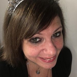 Meet your Posher, Janet